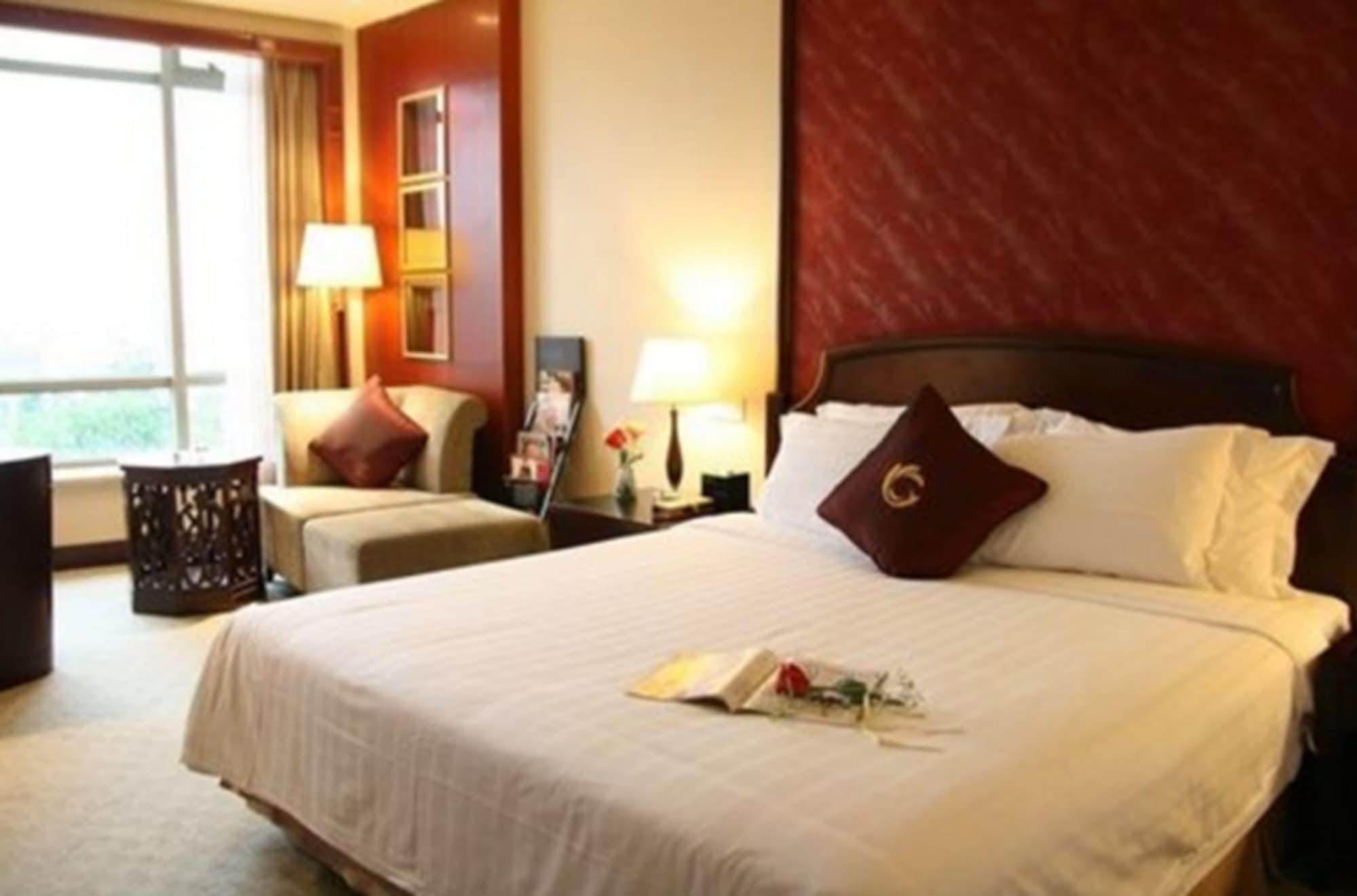 The Royal Marina Plaza Hotel Guangzhou Dış mekan fotoğraf