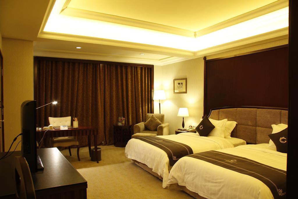 The Royal Marina Plaza Hotel Guangzhou Dış mekan fotoğraf