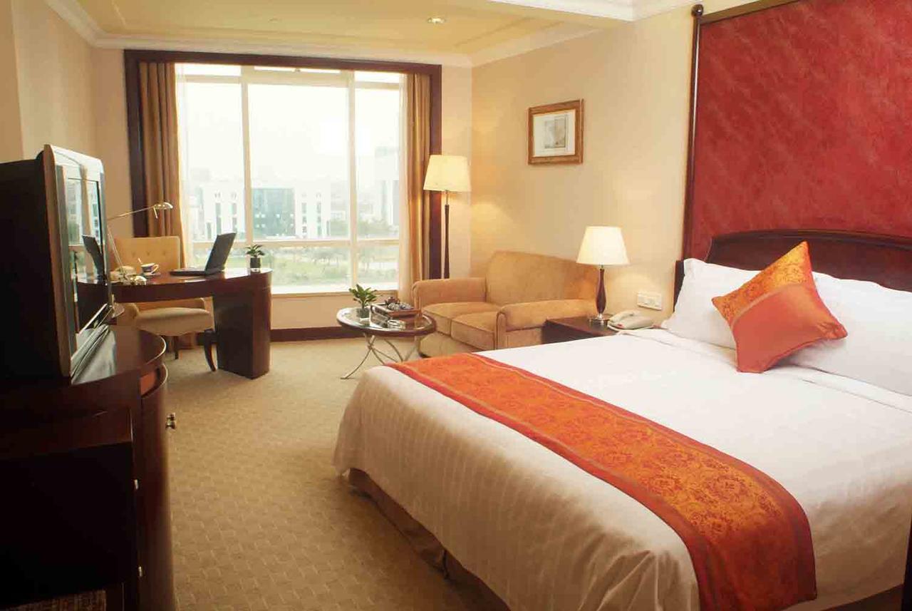 The Royal Marina Plaza Hotel Guangzhou Dış mekan fotoğraf