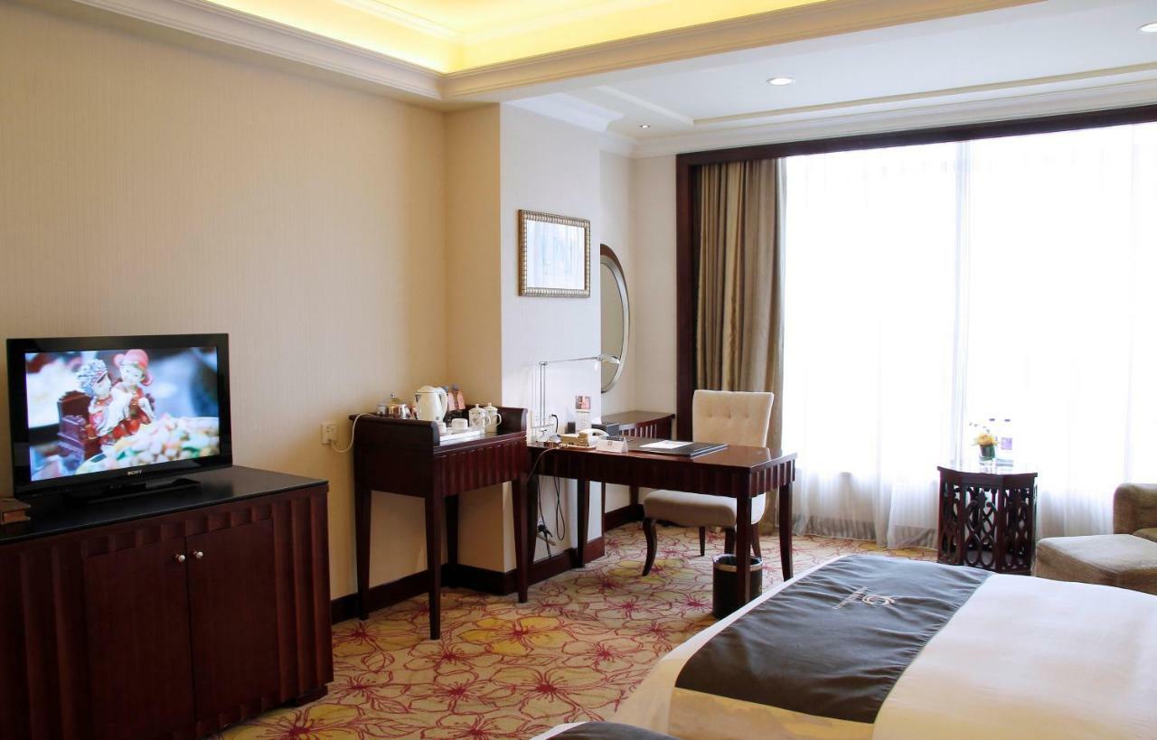 The Royal Marina Plaza Hotel Guangzhou Dış mekan fotoğraf